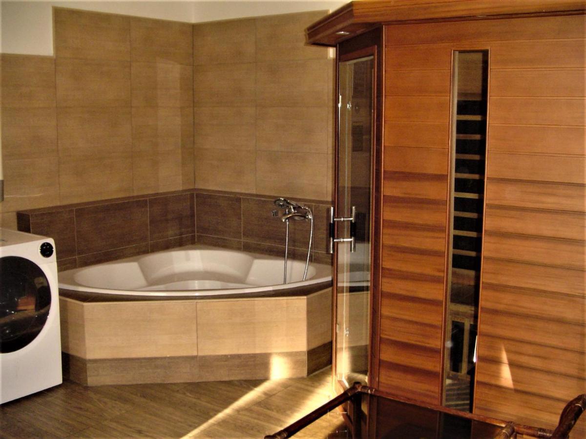 Villa Ametyst Štúrovo Extérieur photo